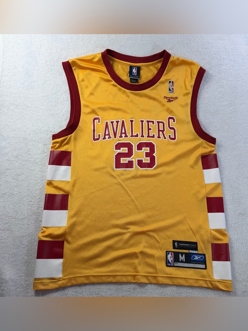 Reebok LeBron James #23 Cavaliers Hardwood Classics Jersey M